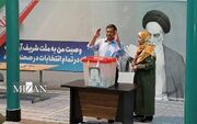 عبدالناصر همتی رای خود را به صندوق انداخت