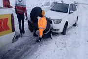 برف روبی یک هزار و ٧۴ کیلومتر از محورهای مواصلاتی آذربایجان غربی طی ۲۴ ساعت گذشته