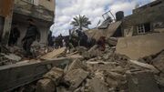 حملات جنگنده‌های رژیم صهیونیستی به دیرالبلح// شمار شهدای غزه از مرز ۲۹ هزار نفر گذشت