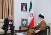 رهبر انقلاب در دیدار «رئیس مجلس لبنان»: ملت ایران از حادثه تلخ اخیر به عنوان یک فرصت استفاده خواهد کرد
