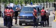 ویدئویی از لحظه حمله پلیس آلبانی به مقر منافقین/ فیلم