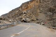 آمار سقوط سنگ در جاده کندوان: 80 مورد سقوط/ مرگ 2 مسافر نوروزی