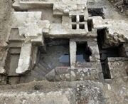  کشف قلعۀ شگفت‌انگیز قرون وسطایی که زیر یک هتل دفن شده بود