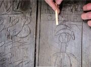  کشف عجیب‌ترین پرترۀ «ناپلئون» با قدمت 200 سال روی یک در چوبی