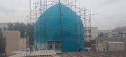 زیرسازی و رنگ‌آمیزی گنبد مسجد توحید در منطقه ۱۲
