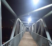تامین روشنایی عرشه ۱۸ پل عابر پیاده در سطح منطقه ۱۷