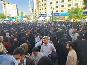 میدان ولیعصر تهران مملوء از مردم عزادار + فیلم