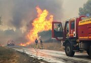 ۷ مصدوم در حادثه آتش‌سوزی مجمتع مسکونی در بلوار پاسارگاد شیراز