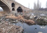 برداشت ۱۲ هزار مترمکعب لجن از اطراف پل میربهاءالدین زنجان