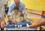 حضور پیرمرد ۱۰۶ ساله کردستانی در پای صندوق رأی