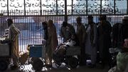 پاکستان اخراج پناهجویان افغانستانی را متوقف کند