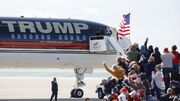 برخورد هواپیمای ترامپ با یک هواپیمای شخصی در فرودگاه