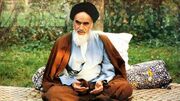 آثار نمایشی و نوا‌هایی که به زندگی امام خمینی (ره) پرداخته‌اند