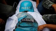 یک خبرنگار دیگر در حمله ارتش اسرائیل به غزه کشته شد
یک خبرنگار دیگر در حمله ارتش اسرائیل به غزه کشته شد