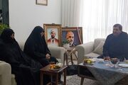 حضور مشاور و دستیار رهبری در منزل شهید سپهبد غلامعلی رشید