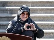 خانم سخنگو! آن صدا شنیدنی بود، نه این صدا!