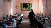 افغانستان؛ معلمان مدارس خصوصی از تأخیر در پرداخت حقوق‌های ناچیز گلایه دارند