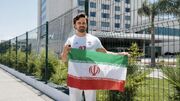 سلبریتی آمریکایی پرچم ایران را به اهتزار درآورد