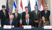 تداوم حملات اسرائیل به جنوب لبنان؛ مخالفت حزب‌الله با «توافق چارچوب» تشدید شد