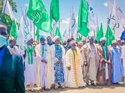برگزاری راهپیمایی جشن میلاد پیامبر اسلام با حضور میلیون‌ها نفر در شهرهای مختلف نیجریه + تصاویر
