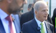 جنبلاط در واکنش به سفیر آمریکا: «چارچوب سه‌جانبه» باید با توافق آتش‌بس جایگزین شود