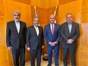 ایران: به نزدیک ۱۰ هزار نظامی پیشین افغانستان حمایت موقت داده‌ایم