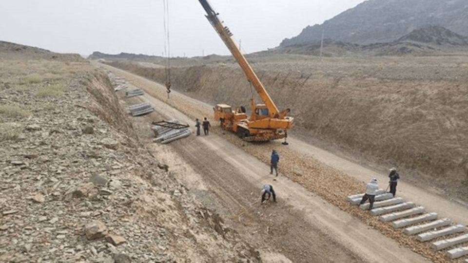 سردرگمی در زمان افتتاح ریل چابهار-زاهدان؛ وعده‌های متناقض مسئولان