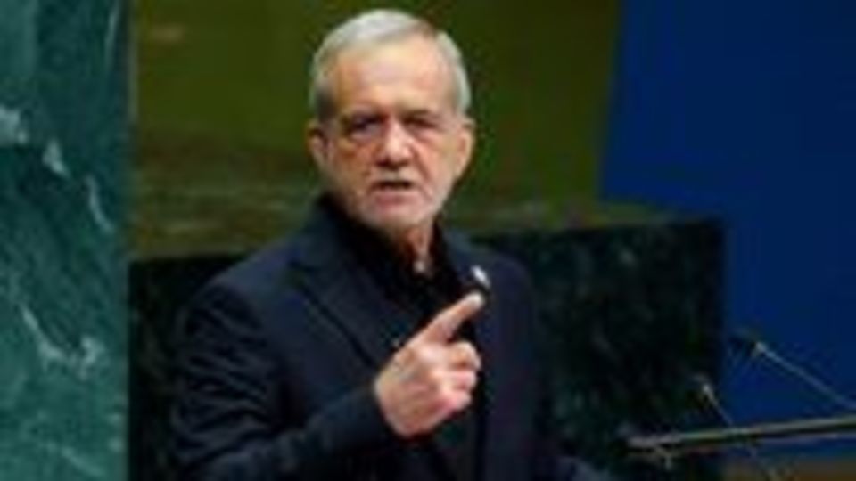 پزشکیان: ایران یک میلیون اثر تاریخی دارد؛ آمریکا چه دارد؟