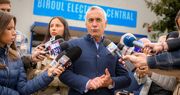 Hard-right populist takes shock lead in Romania’s presidential election