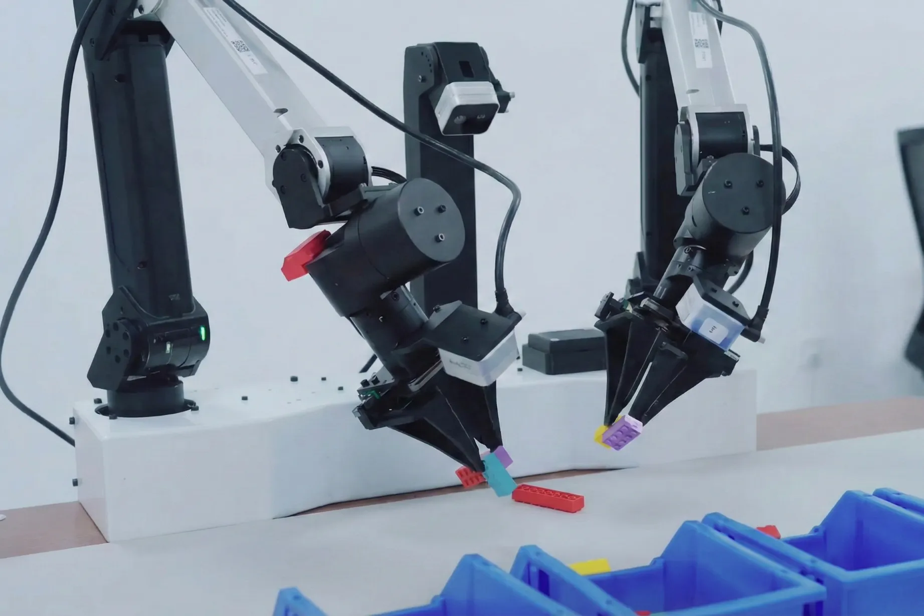 شیائومی مدل هوش مصنوعی رباتیک متن‌باز رونمایی کرد