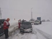 آخرین وضعیت ترافیکی محور‌های شمالی کشور/ برف و باران در جاده چالوس