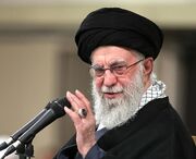 رهبر انقلاب: راهپیمایی ۲۲ بهمن، رونمایی از عزت ملت ایران است/ ایستادگی ملت ایران، دشمن را مایوس کرد