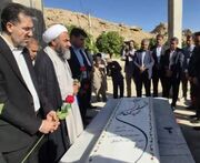 سنگ‌گذاری مزار شهید گمنام و برگزاری زیارت عاشورا در دانشگاه آزاد نورآباد ممسنی