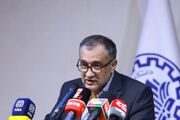 رئیس دانشگاه شریف: مشکلات معیشتی اساتید دانشگاه‌های دولتی نیازمند توجه مسئولان است