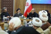 پزشکیان: نخبگان دینی و فکری اجازه ندهند صدای تفرقه بر صدای همبستگی ملی غلبه کند