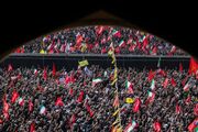 گاردین: مراسم تشییع رهبر شهید ایران نمایش مقاومت و مطالبه انتقام است