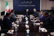 عارف: دولت آماده واگذاری اختیارات بازار به اصناف است