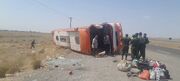 «عدم توجه به جلو» علت اولیه حادثه واژگونی اتوبوس در محور نیشابور ـ سبزوار اعلام شد