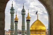خادمان حرم: هر چه داریم از حضرت معصومه(س) داریم +فیلم