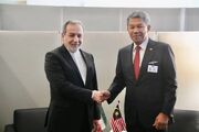 دیدار عراقچی با وزیر خارجه مالزی