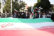 پرچم جمهوری اسلامی، محور وحدت و نماد ایستادگی در برابر بدخواهان است/ دانشجو، پیشران فردای مقتدر ایران است