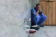 دستگیری سارق منزل با ترفند نذری در تهران؛ متهم ۴۰ فقره سابقه سرقت داشت