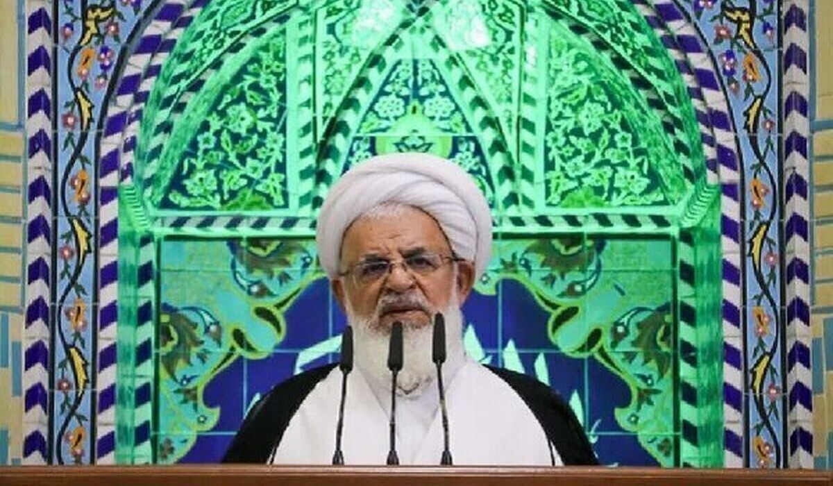 امام جمعه یزد : مشکلات را میتوان با تفکر برطرف کرد