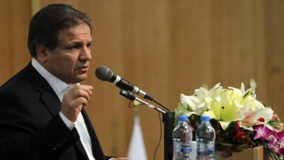 تحریم انگلیس علیه «علی انصاری» بعد از انحلال «بانک آینده»