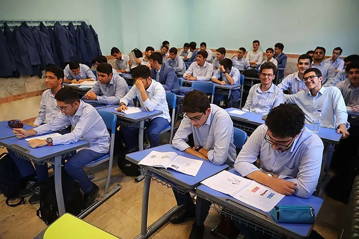 فاجعه معدل ۸ در امتحانات نهایی/ راه حل چیست؟