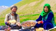 غذای روستایی در افغانستان؛ پخت یک غذای محلی با جگر (فیلم)