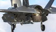 فرود عمودی F-35B لایتنینگ (فیلم)