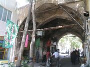 لقمه کردن موش در محضر شاه! / نام آشپز شاه روی یک بازارچه