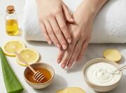 ترفند طلایی برای رفع تیرگی دست در خانه