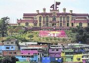 قبر چاوز قبل و بعد از حمله آمریکا (+عکس)